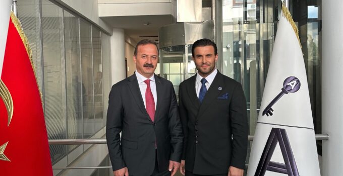 A-PARTİ SİLİVRİ, GENEL MERKEZDEKİ COŞKULU BAYRAMLAŞMAYA